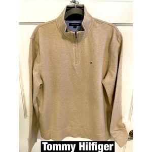 Tommy Hilfiger Turtleneck zip up Polo Style Shirt Sz  LG Like New